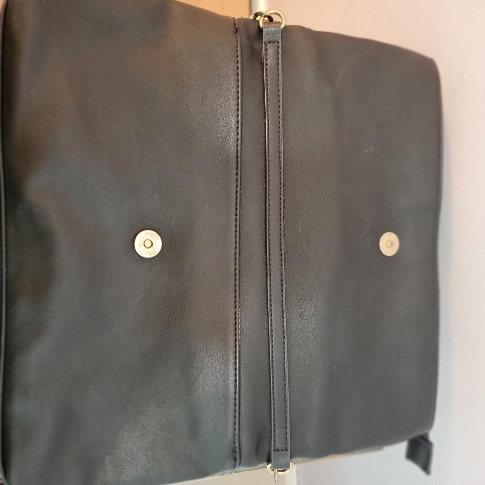 Vegan Leather and Faux Suede Crossbody / Clutch Handbag - Picture 4 of 5
